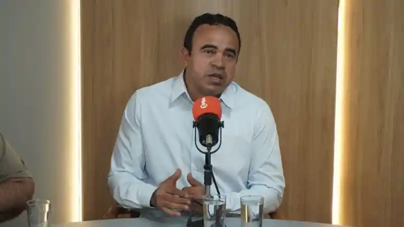 Candidato ao governo da Bahia sofre acidente em Salvador