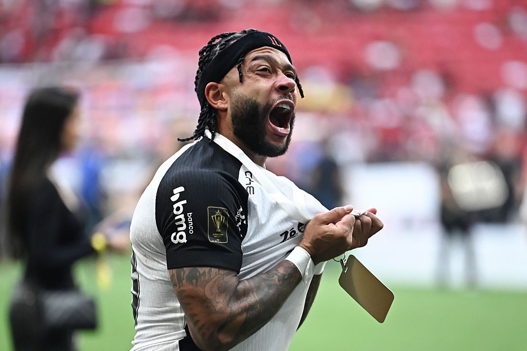 Memphis Depay deixa o Corinthians após menos de dois anos