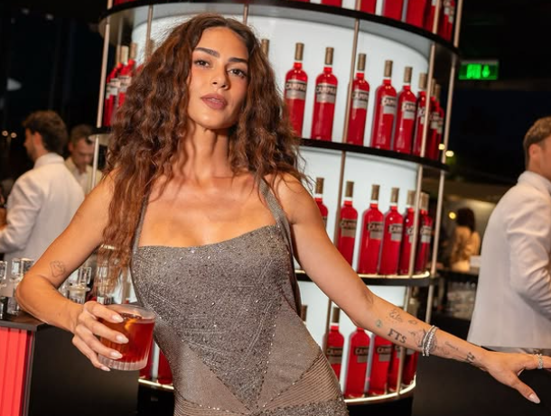 Thalita Ayala reflete sobre os 40 anos e a pressão por papéis na TV