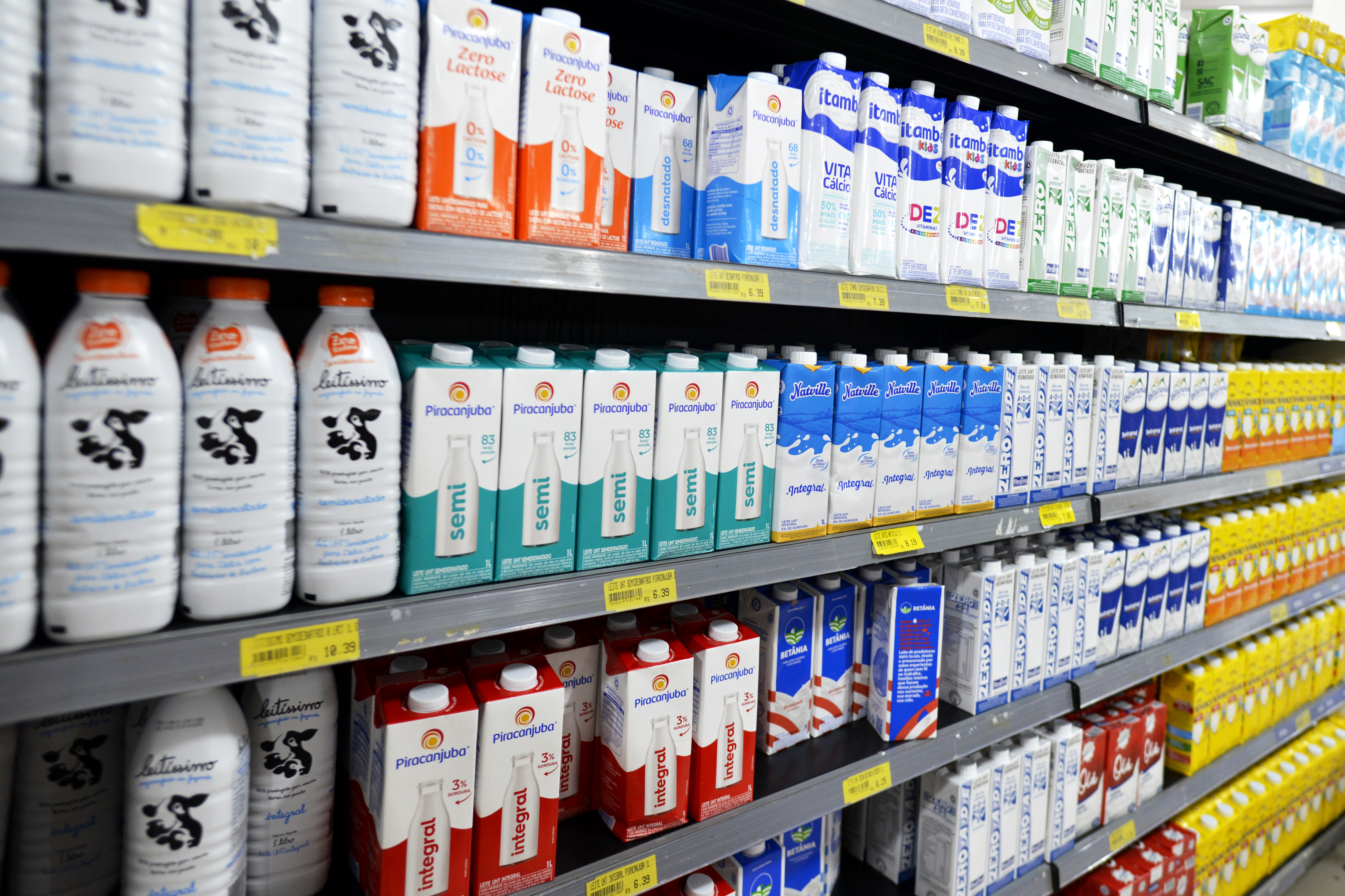 Supermercado Hiperideal em Salvador é alvo de investigação por irregularidades sanitárias