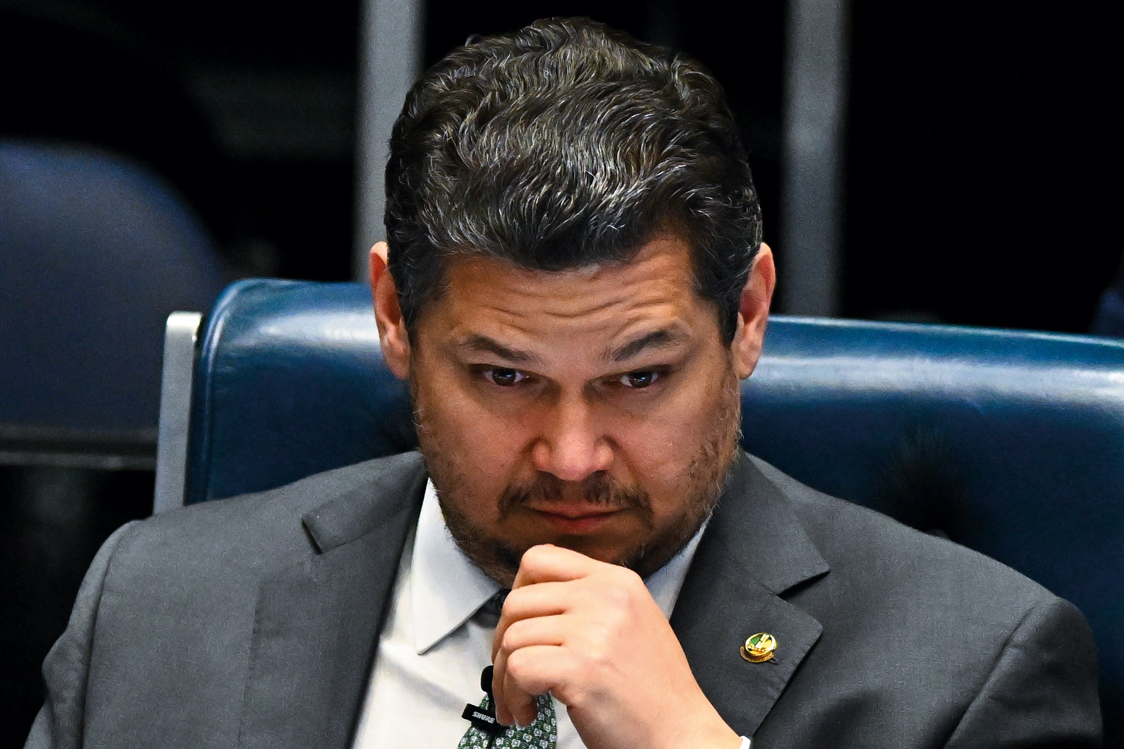 Mensagens entre Alcolumbre e Vorcaro revelam proximidade inesperada