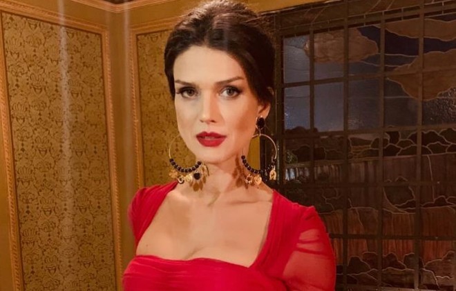 Karina Zeviani, ex-participante do The Voice Brasil, falece aos 51 anos