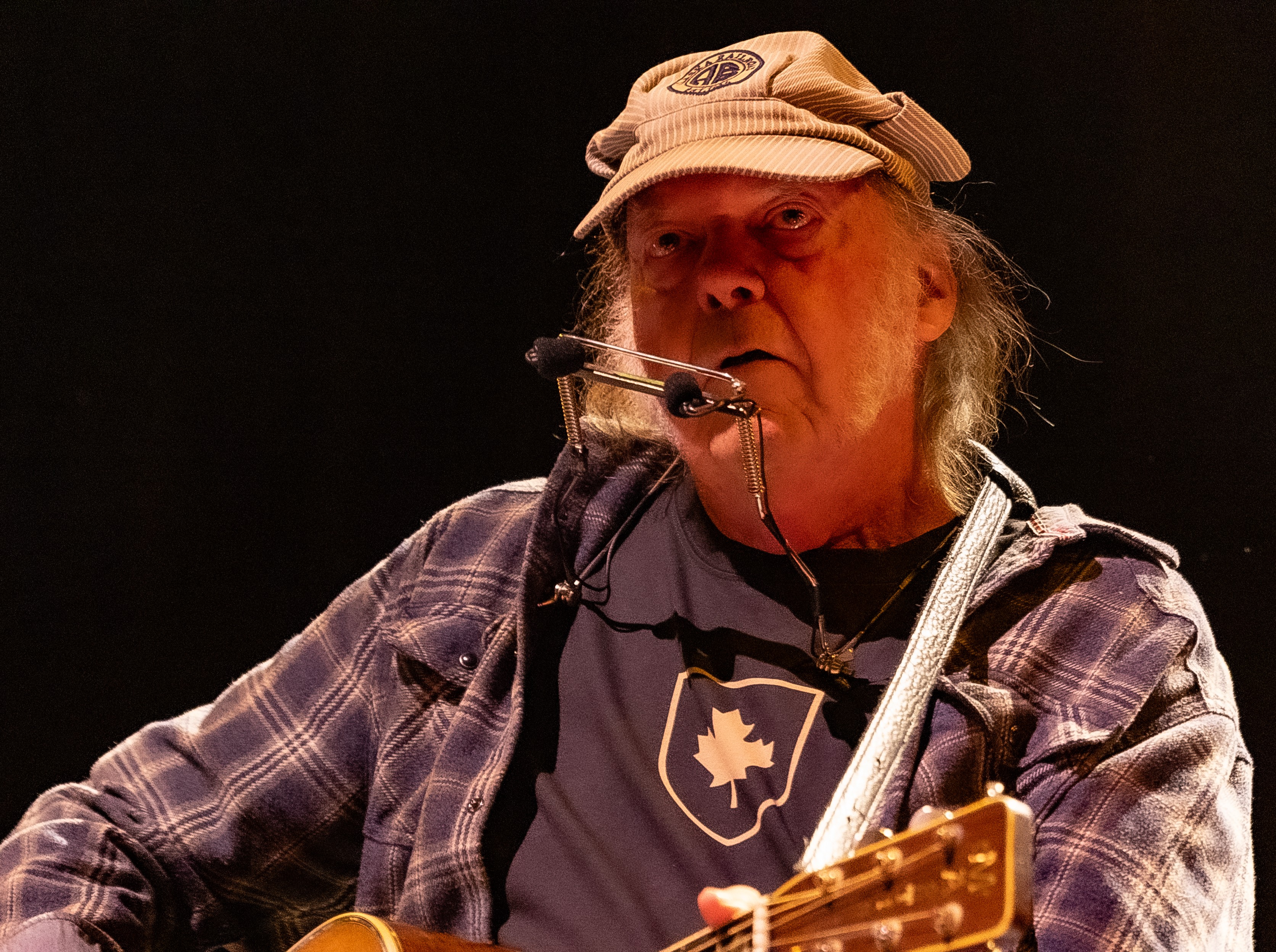 Neil Young processa Donald Trump novamente por uso não autorizado de sua música
