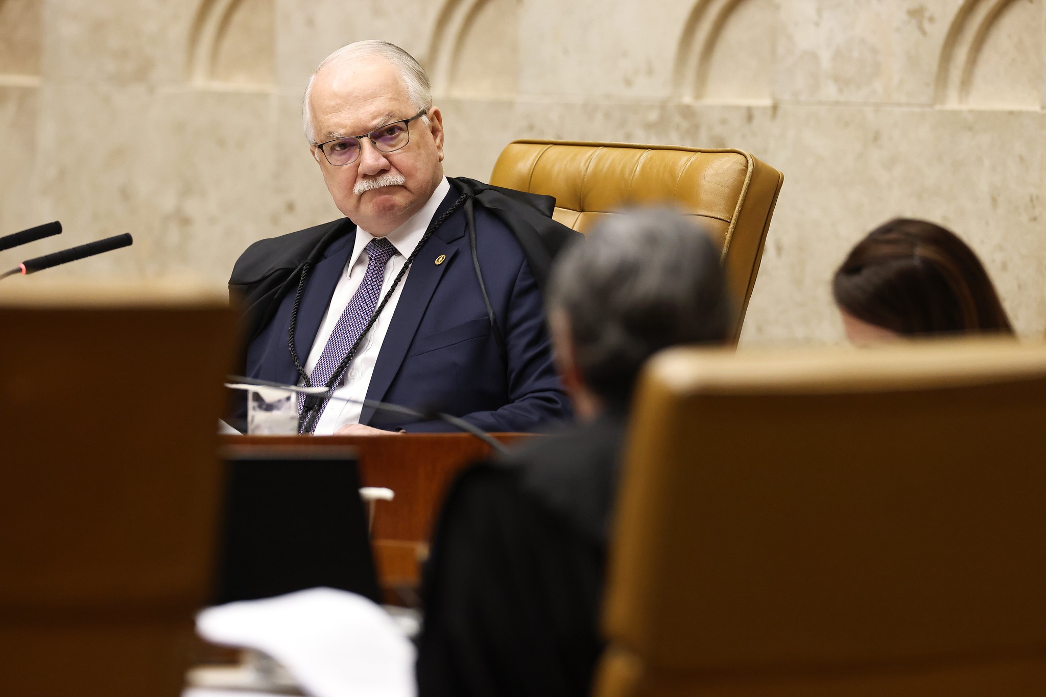 Fachin separa pedido de Moraes contra Mendonça do inquérito das fake news