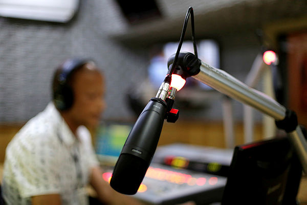 Inteligência artificial transforma mercado de jingles eleitorais