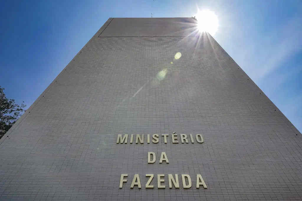 Queda nas comunicações sobre irregularidades em apostas alarmam Ministério da Fazenda