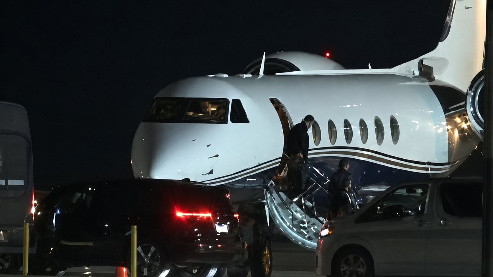Messi chega à Argentina para o funeral do pai