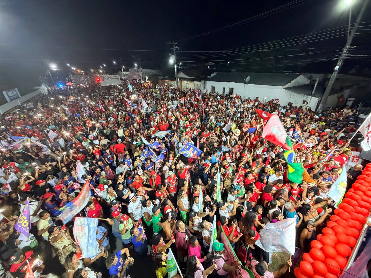 Jerônimo Rodrigues atrai 10 mil pessoas em evento político em Prado