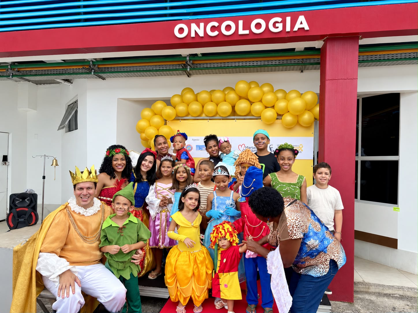 Desfile no Martagão Gesteira celebra crianças em tratamento oncológico