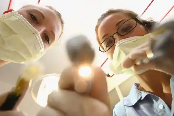 Indústria odontológica brasileira cresce na Europa e América Latina