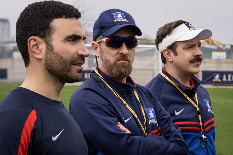 Brendan Hunt analisa desfecho da quarta temporada de Ted Lasso e futuro do Coach Beard