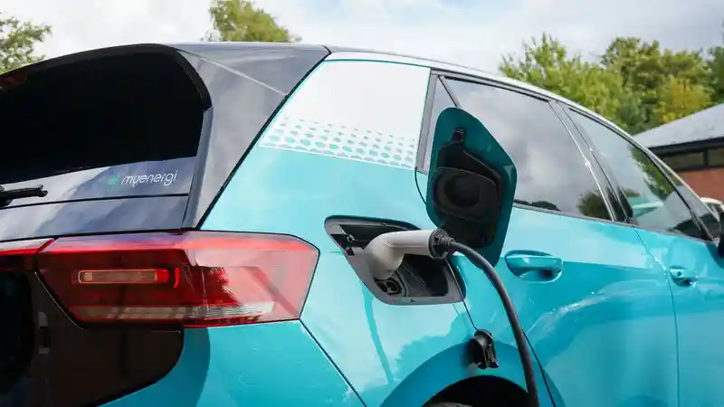 Leapmotor pode fechar patrocínio master com o Palmeiras