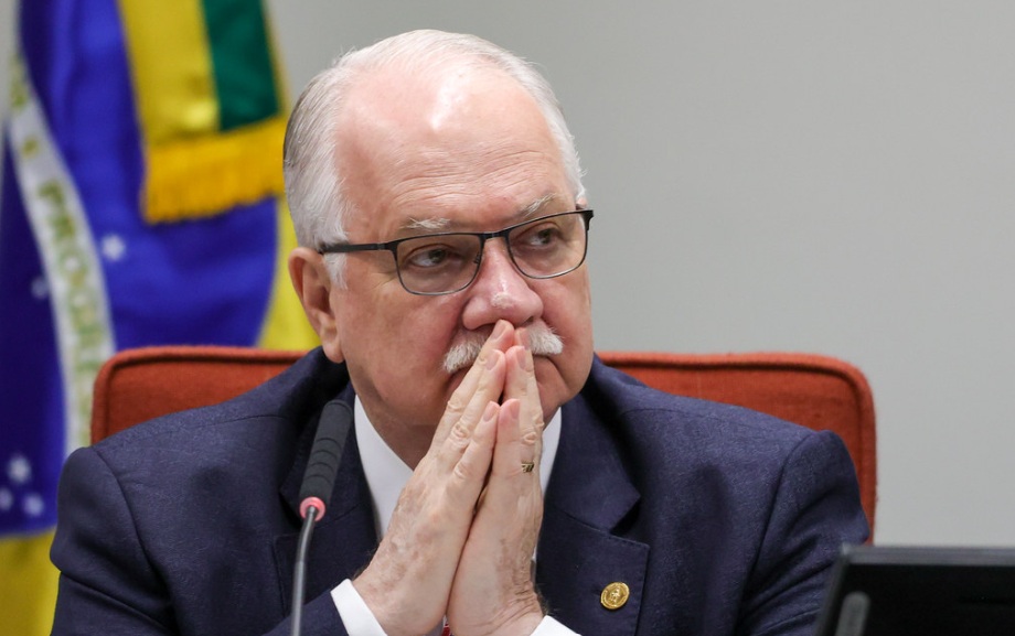 Edson Fachin se compromete a encerrar o Inquérito das Fake News e fala sobre crise no STF