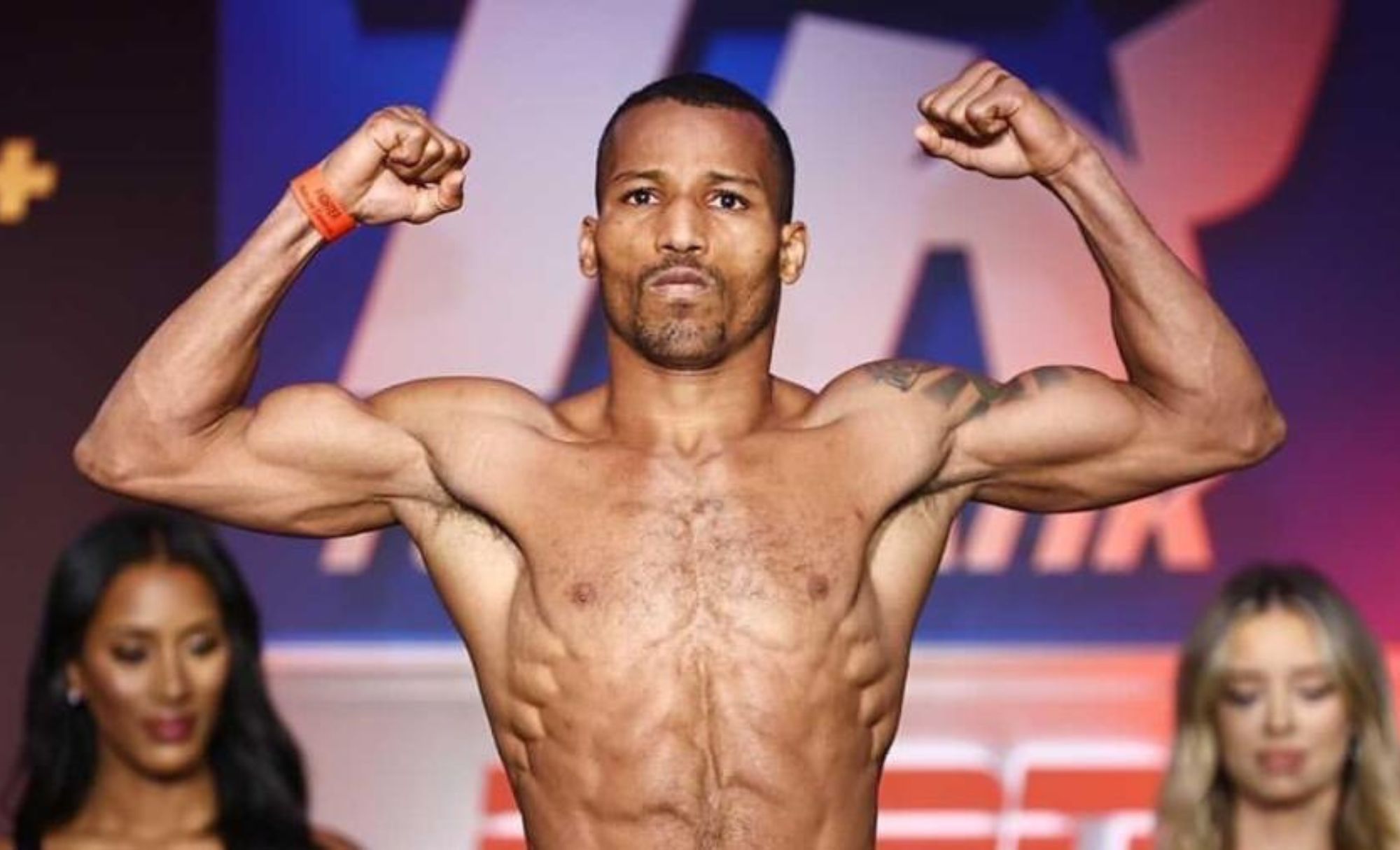 Robson Conceição bate peso em Las Vegas e se prepara para disputa de cinturão mundial