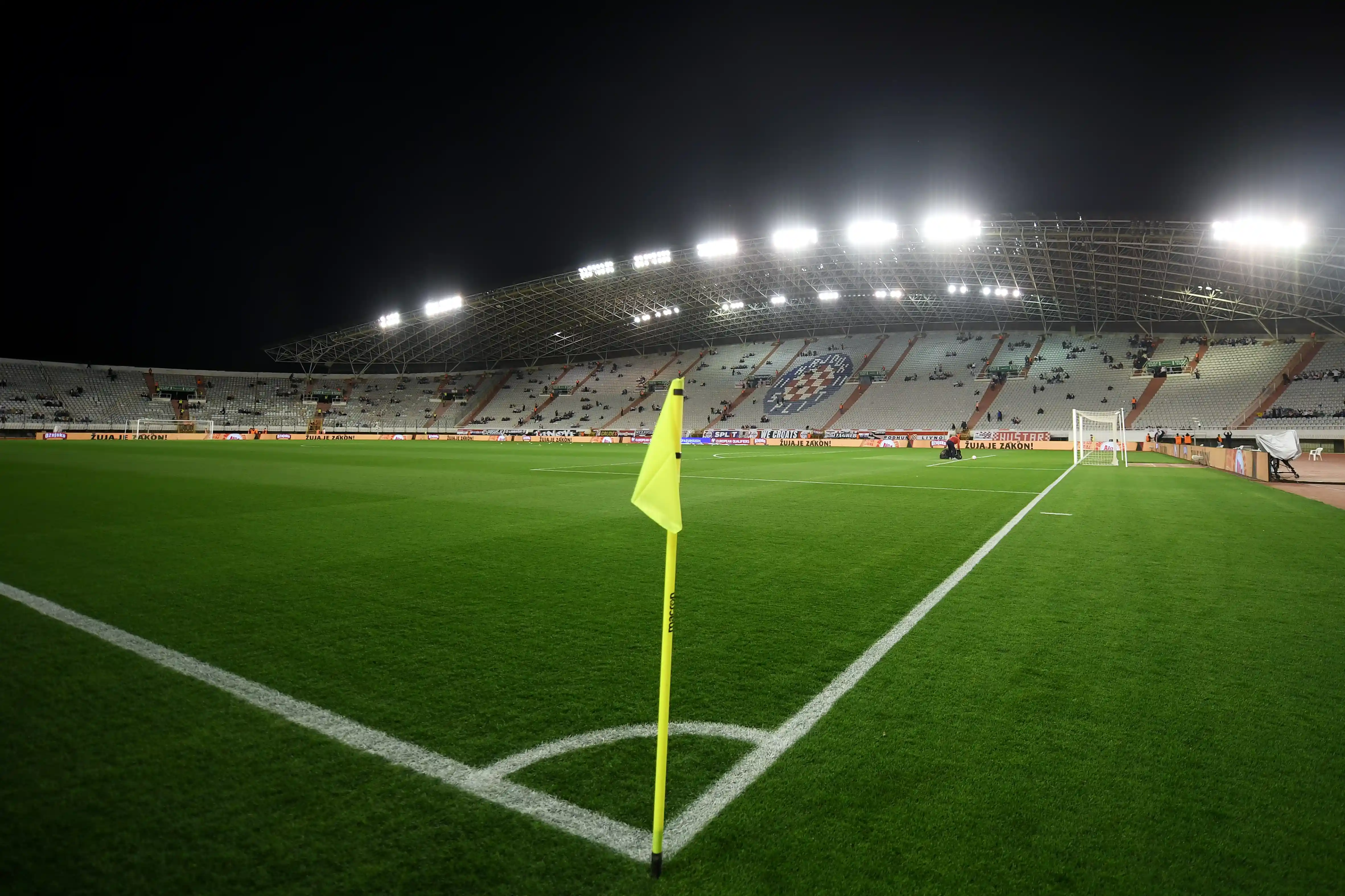 Jogos de futebol de hoje, 6 de outubro: programação e onde assistir