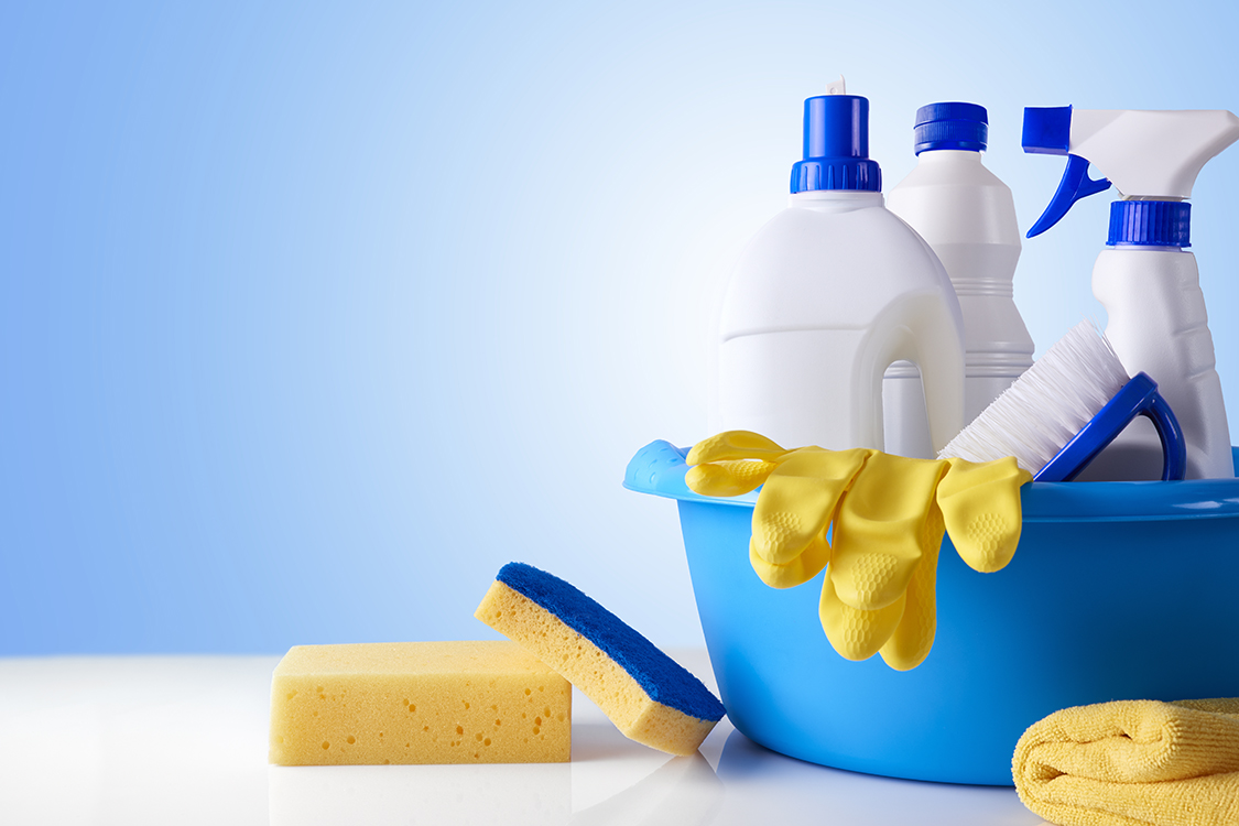 Anvisa proíbe produtos de limpeza sem registro; conheça as marcas afetadas