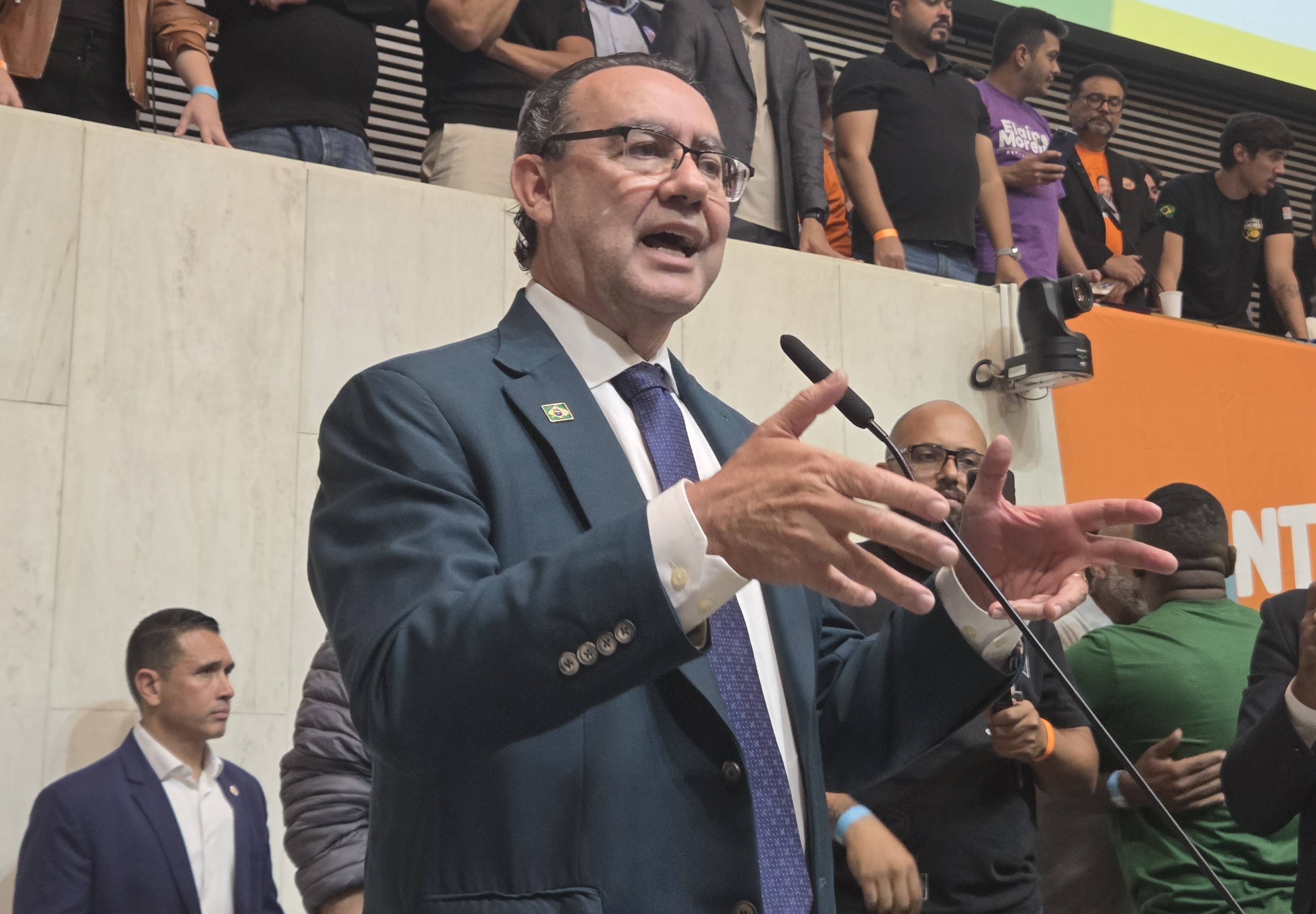 Crescimento de Augusto Cury na pesquisa BTG/Nexus impacta candidatos
