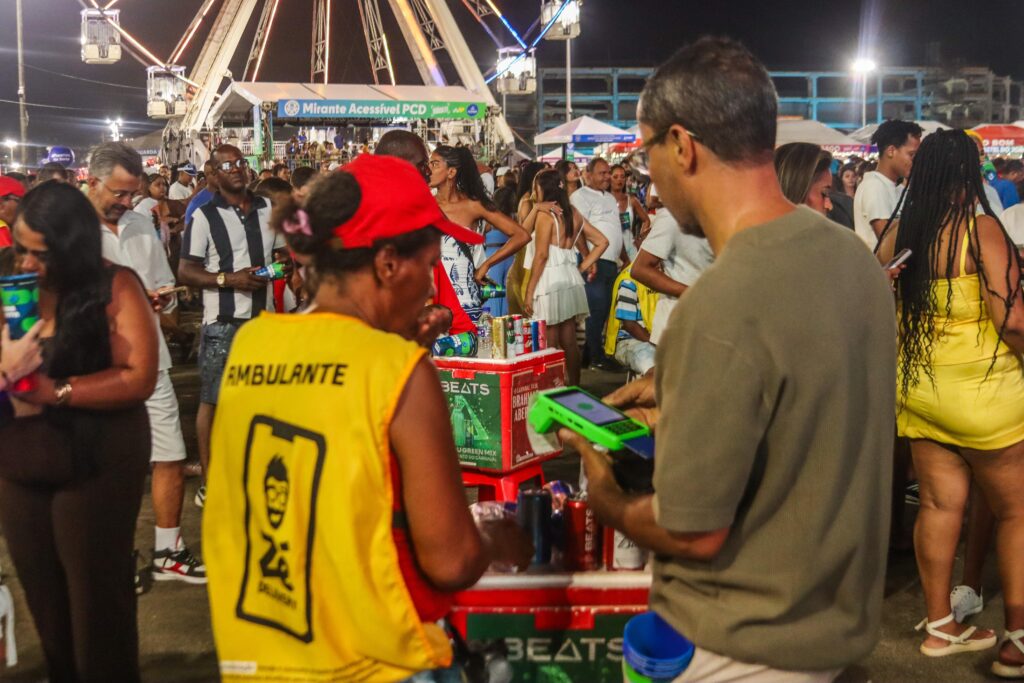 Inscrições para ambulantes nas festas de Salvador encerram nesta quarta-feira