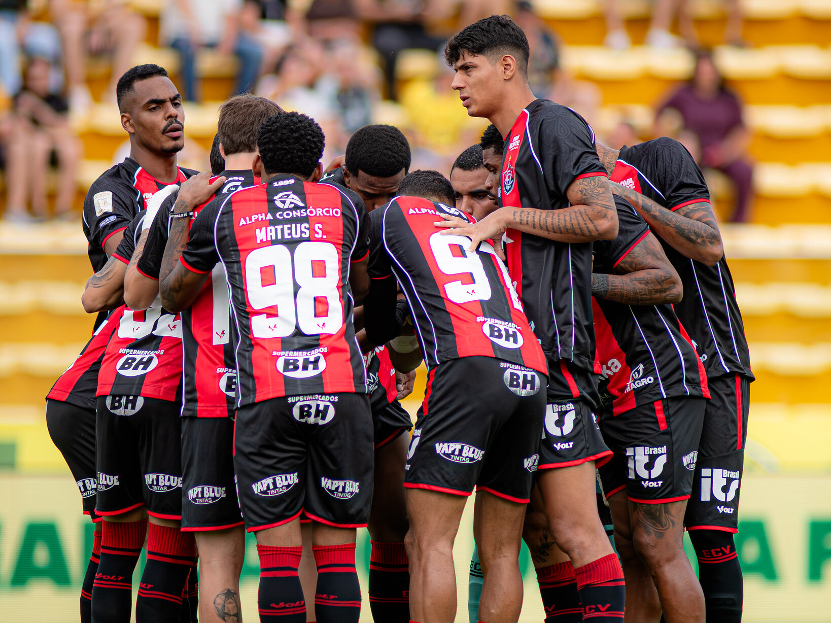 Vitória fica atento a jogo entre Botafogo e Grêmio na Série A