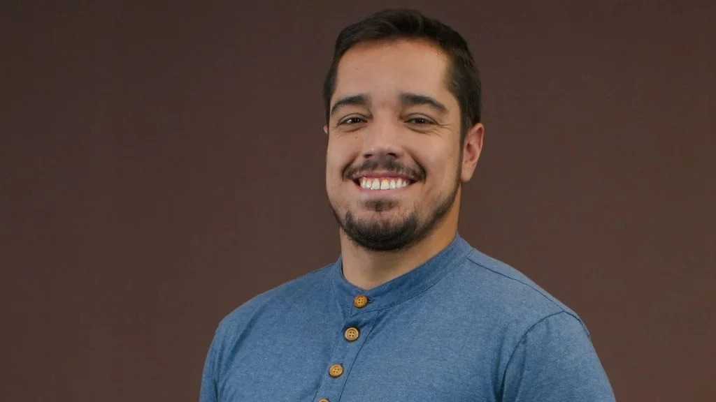 Repórter Caíque Verli é encontrado morto aos 33 anos