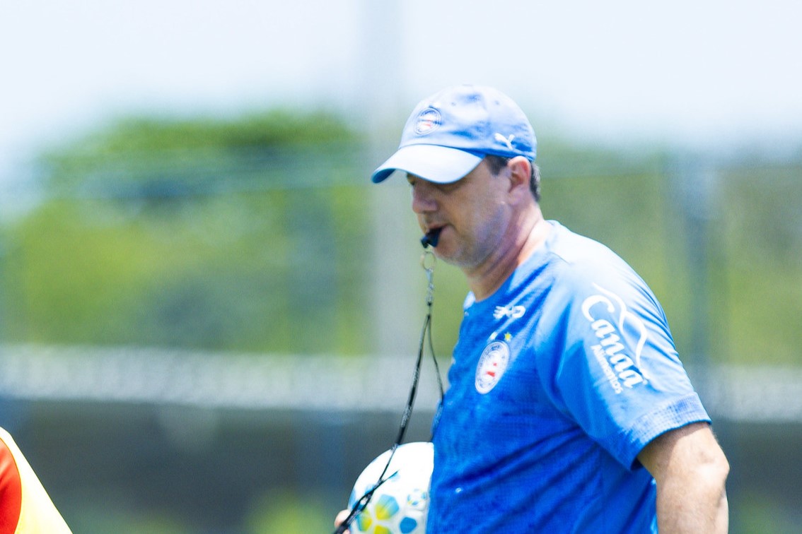 Bahia pode ter mudanças na escalação contra o São Paulo