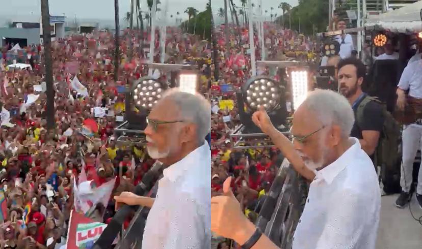 Artistas se unem a apoiadores de Lula em ato pela democracia em Salvador