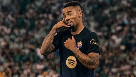 Barcelona mantém invencibilidade na La Liga com vitória sobre o Betis
