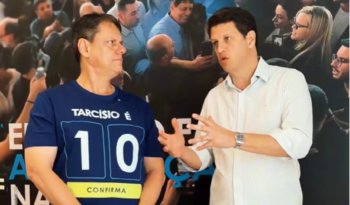 Tarcísio elogia desistência de Salles em favor de um projeto maior