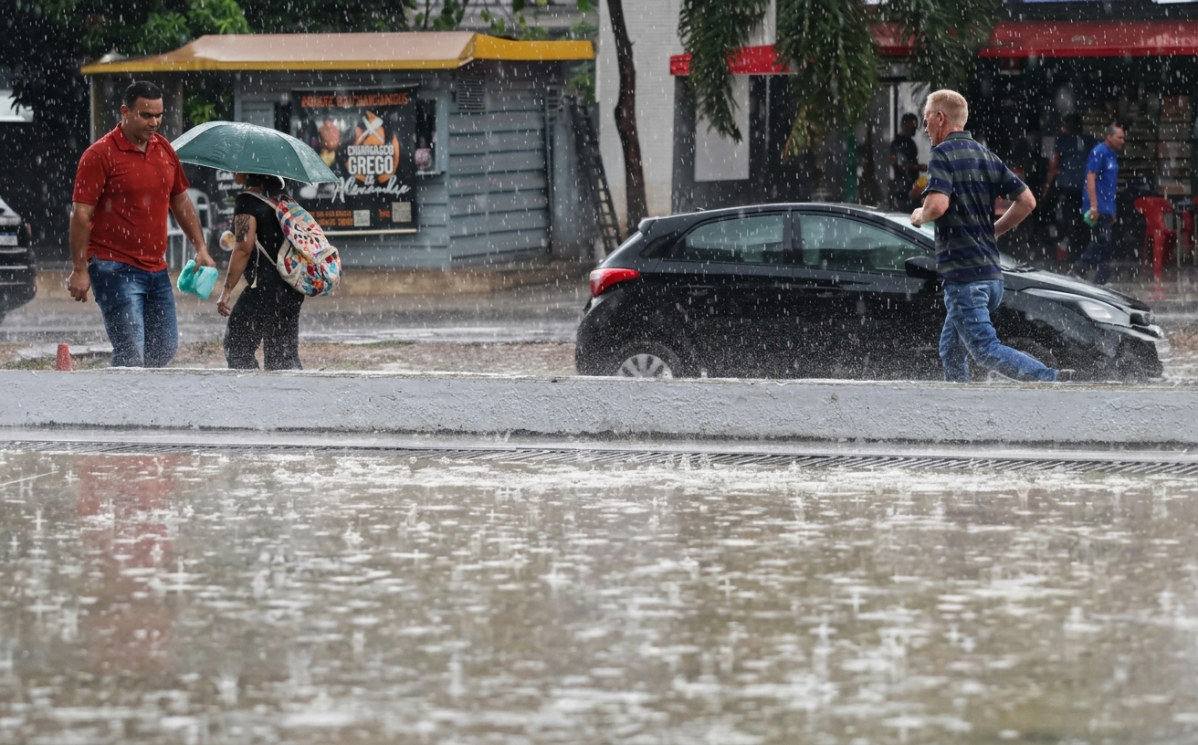Bahia em alerta para tempestade e granizo até esta segunda-feira