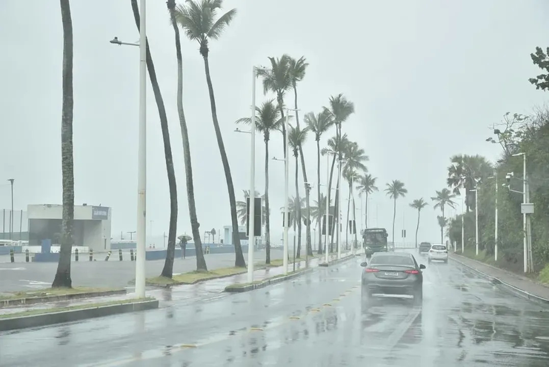 Condições climáticas variadas marcam o fim de semana na Bahia