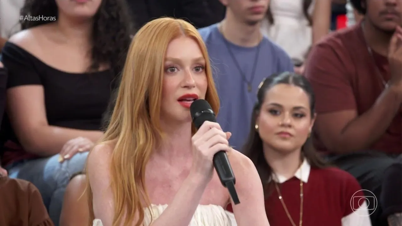 Marina Ruy Barbosa chama atenção no Altas Horas