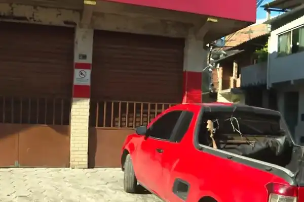 Imagem de Incêndio atinge padaria na Liberdade, em Salvador, causando danos de R$ 30 mil