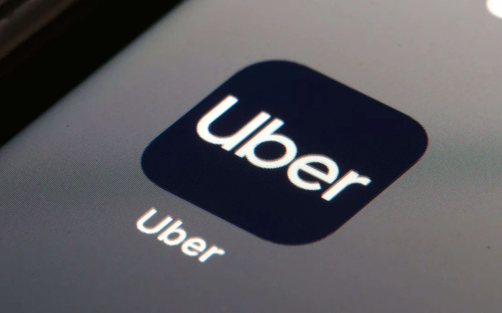 MPT processa Uber por prática considerada escravidão digital e pede R$ 321 milhões