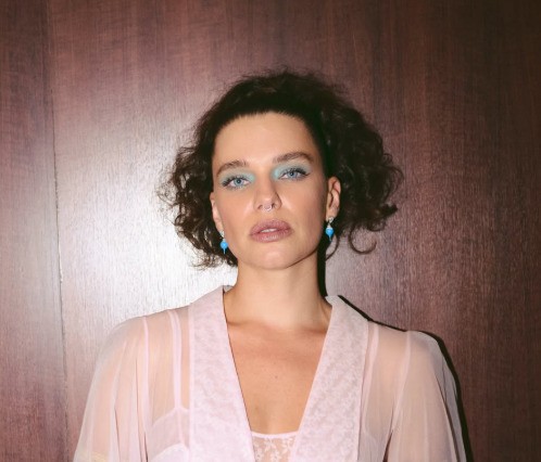 Bruna Linzmeyer estrela 'Virtuosas', um olhar sobre o público feminino conservador
