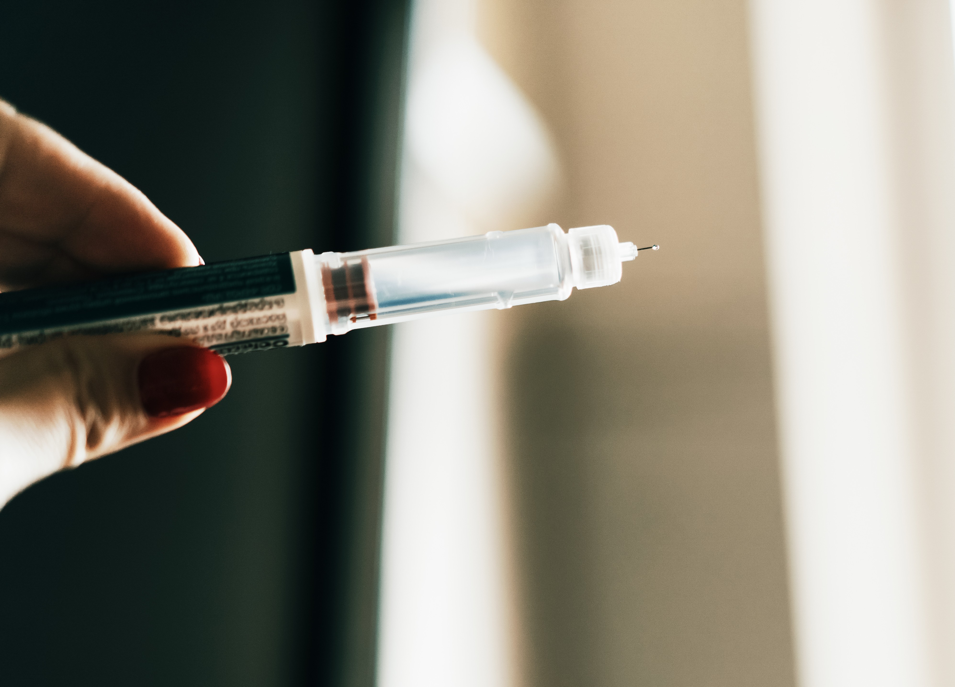 Retatrutida: medicamento em estudo para emagrecimento vendido ilegalmente